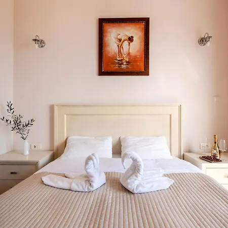 Lux M & A Apartman *