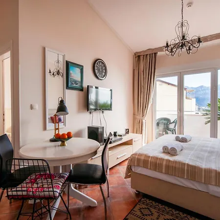 Lux M & A Apartman