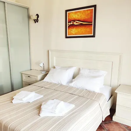 Lux M & A Apartmán *