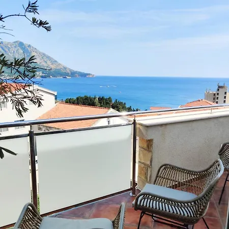 Lux M & A Apartmán Budva