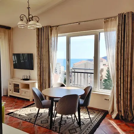 Lux M & A * Budva